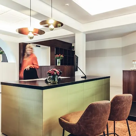 ホテル Dermuth Klagenfurt 4*