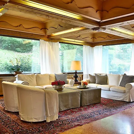 Dermuth Klagenfurt ホテル 4*