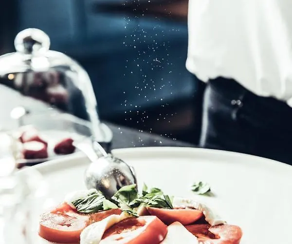 Hotel Dermuth Klagenfurt 4*